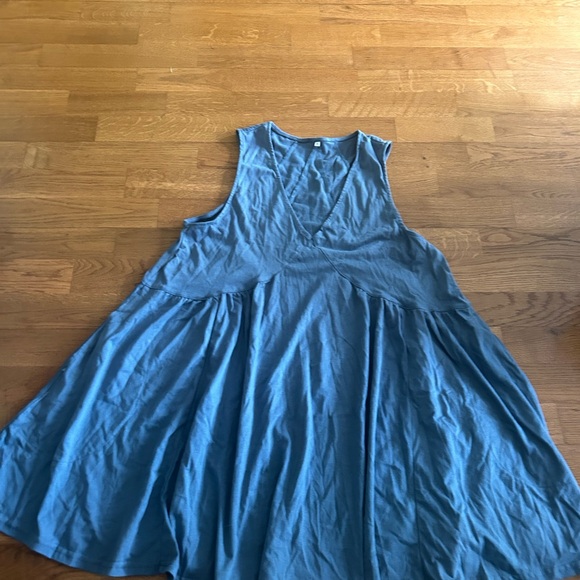COPY - Amazon dress - Picture 3 of 3